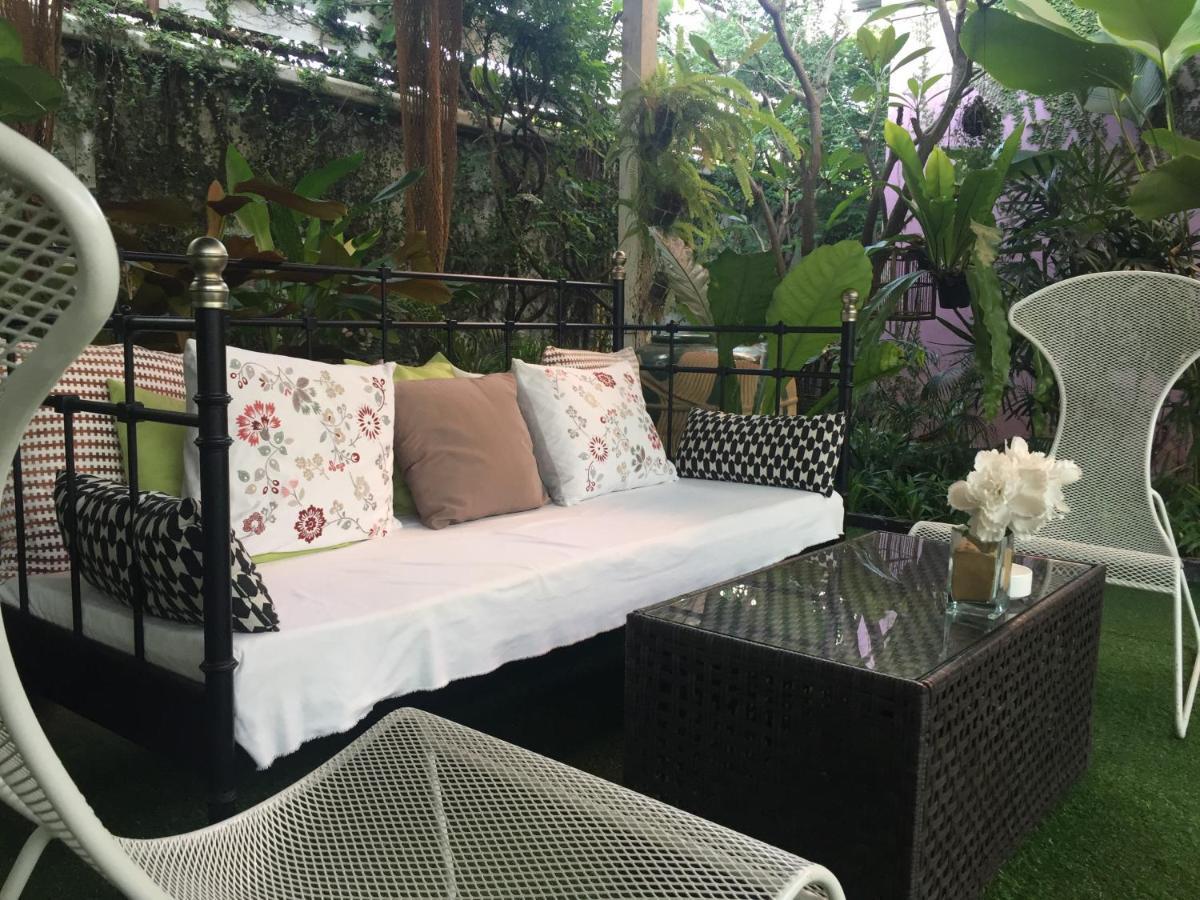 Hotel Issara House Bangkok Esterno foto