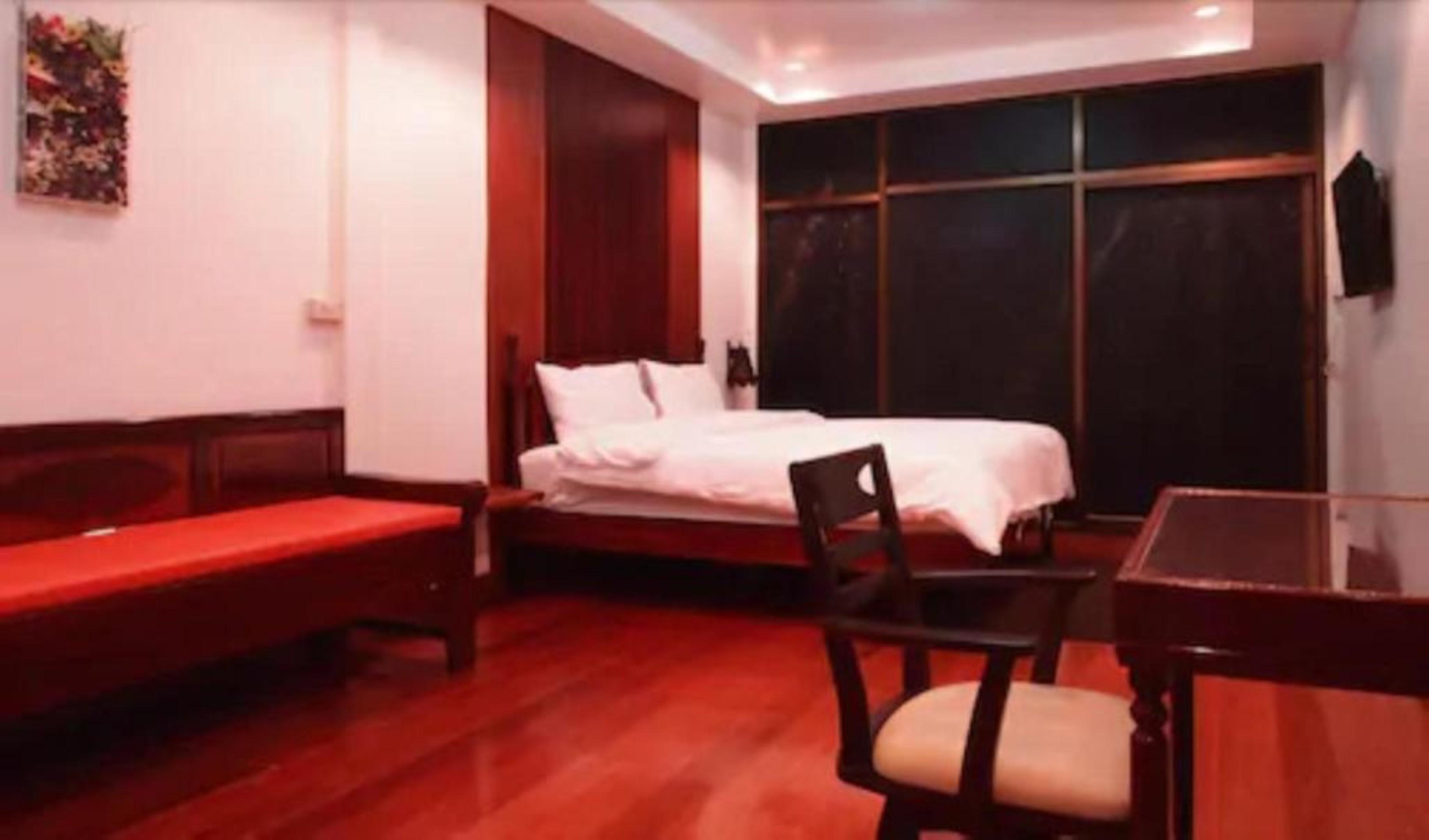Hotel Issara House Bangkok Esterno foto