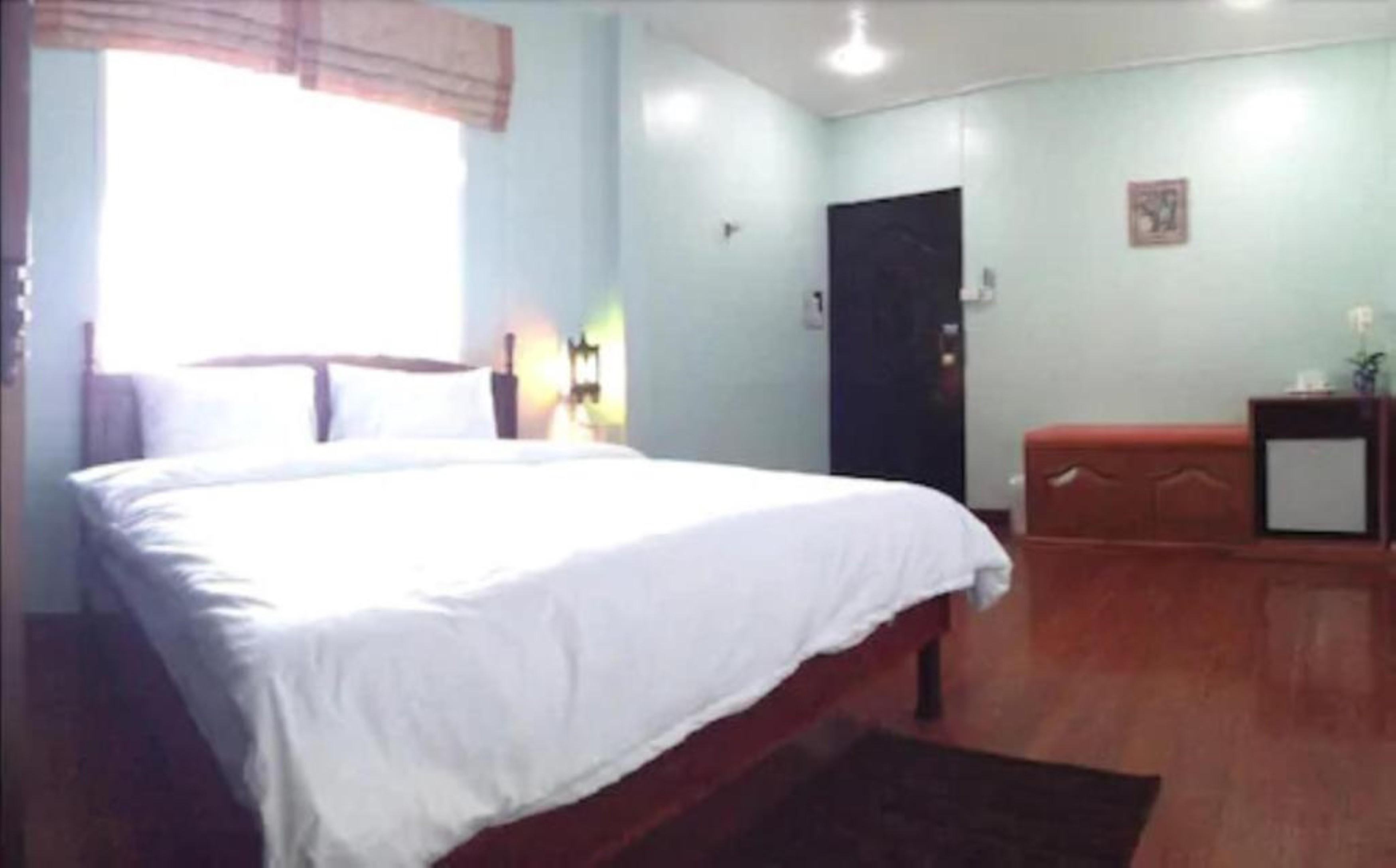 Hotel Issara House Bangkok Esterno foto
